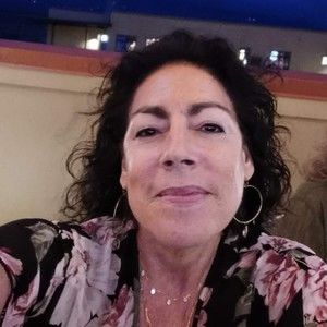 Meet your Posher, Posh